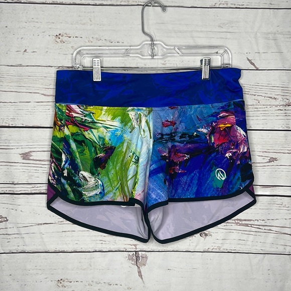 INKnBURN Pants - NWOT INKnBURN WOMEN'S PAINTED ROSE SHORTS Sz 14!